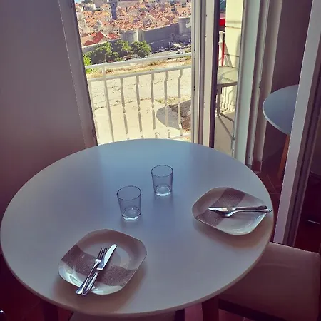 Ogresta Apartment *